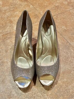 Bandolino Glitter Peep-Toe Heels